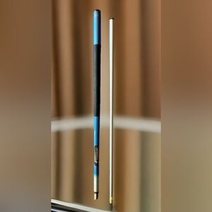 Halex Titanium Pool Cue Blue & Silver With Black Carrying Case; Great Condition